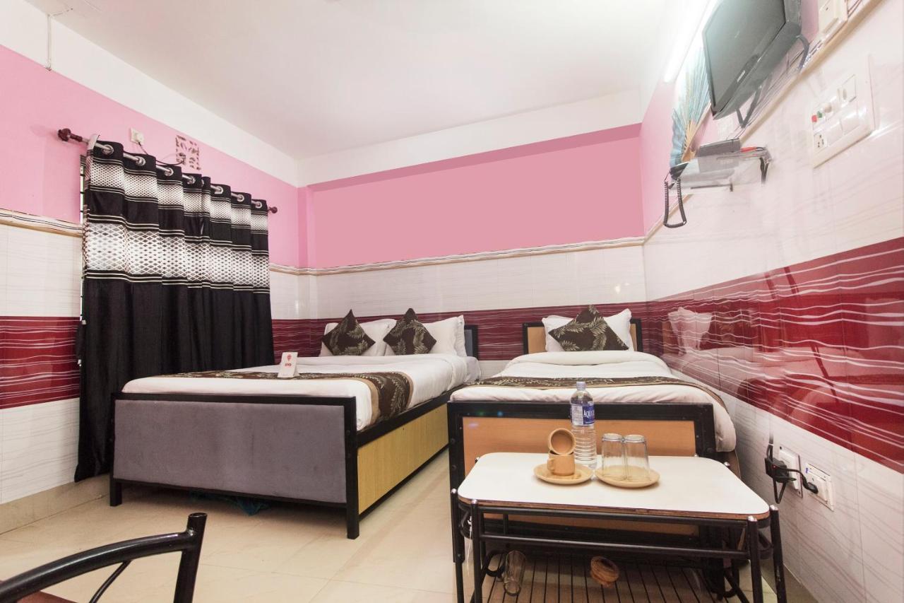 Oyo 16064 Tirupati Lodge Siliguri Exterior foto